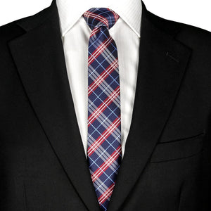 6 cm úzká modrá a červená károvaná pánská kravata, károvaný pořadač v dárkové krabičce plechové kasičky